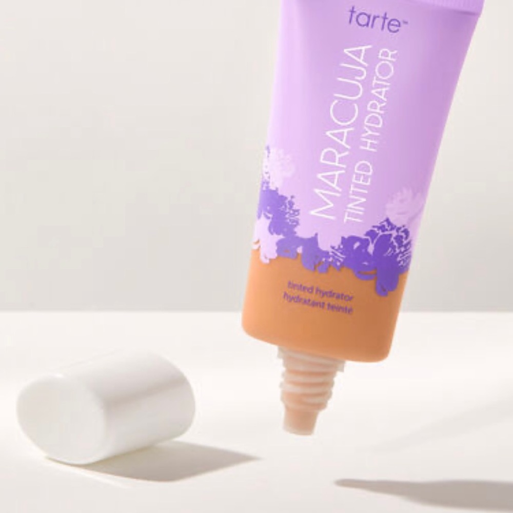 BRAND NEW IN BOX tarte tinted moisturizer.